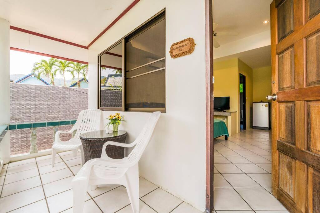 Baan Coconut Villa Bang Tao-stranden Eksteriør bilde